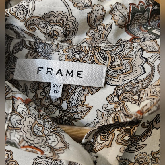 FRAME '70s Ruffle Silk Top in Off White Multi - Picture 2 of 9